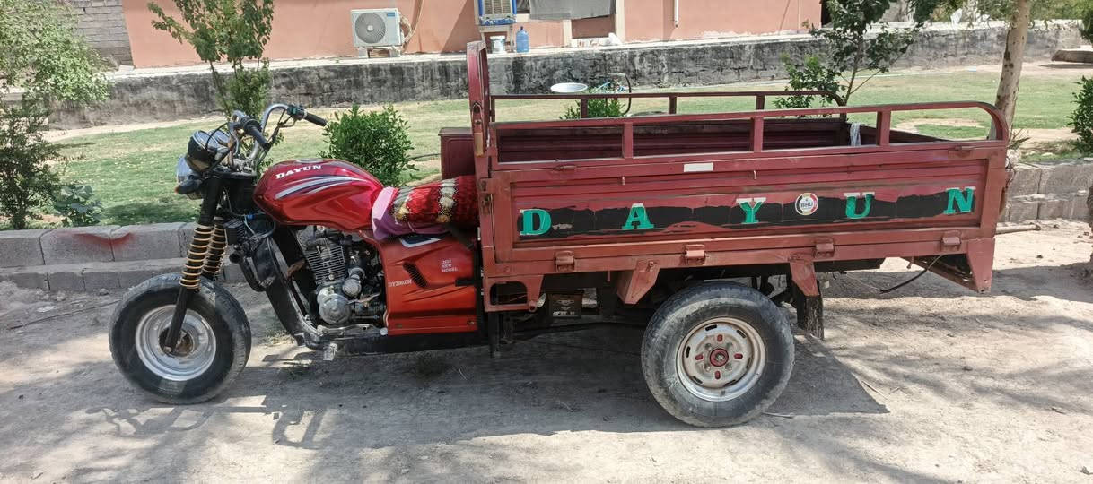 سلام عليكم ستوتة للبيع مديل ٢٠١٥ محرك مال ام الطير مديل ٢٢ اوراق كاملة ئي نقص مابيها سعر ٨٥٠ وبيها مجال شي قليل المكان ديالى الخالص بدوانية مقابيل الاسود الاستفسار على هذا الرقم ‏‪‏‪***********‬‏
