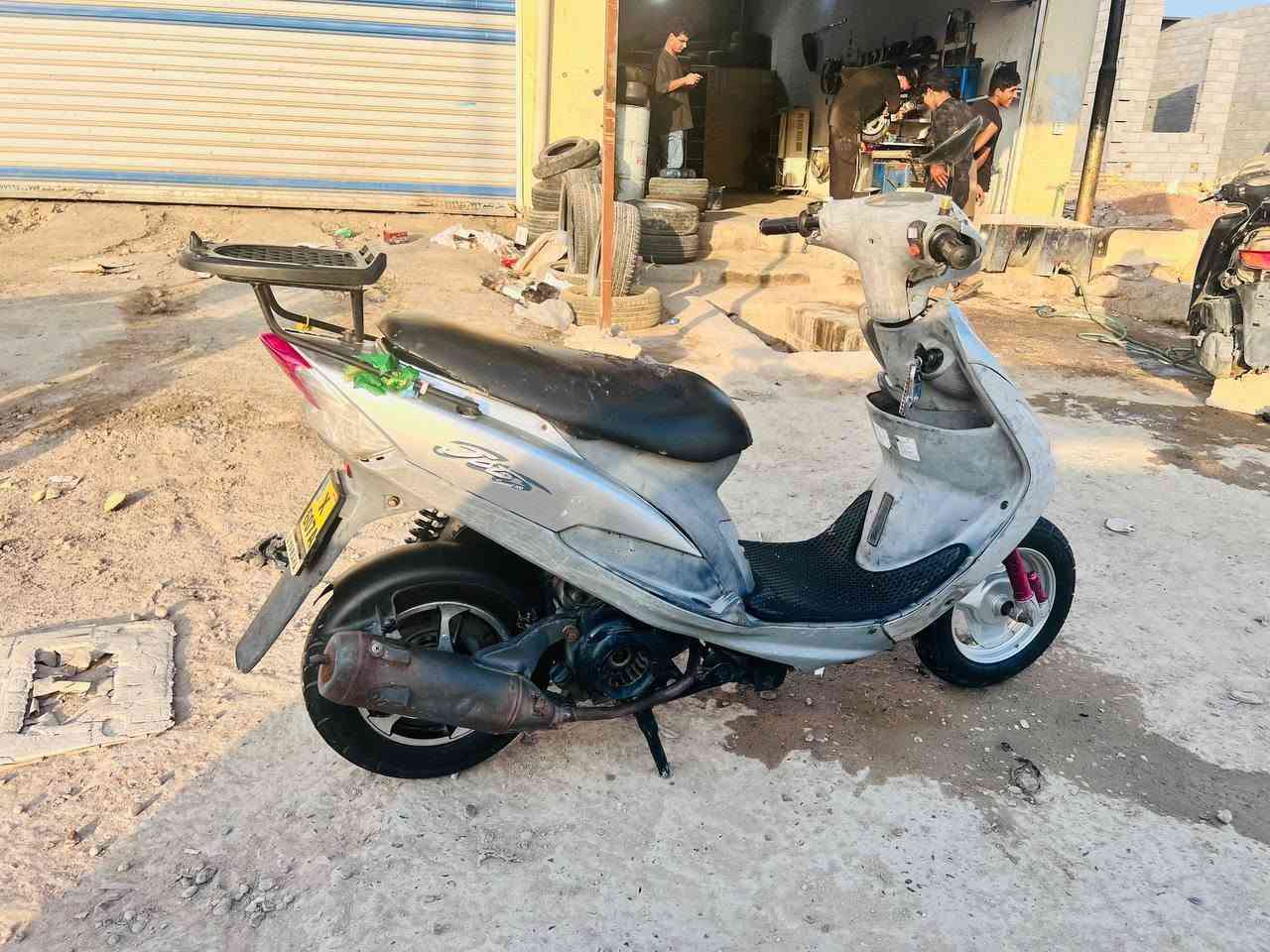 سلام عليكم ماكس منغولي للبيع نهضه ومعدل مفتوحه ولفات سعر    450 وبيه مجال حك الجيه  او***********

