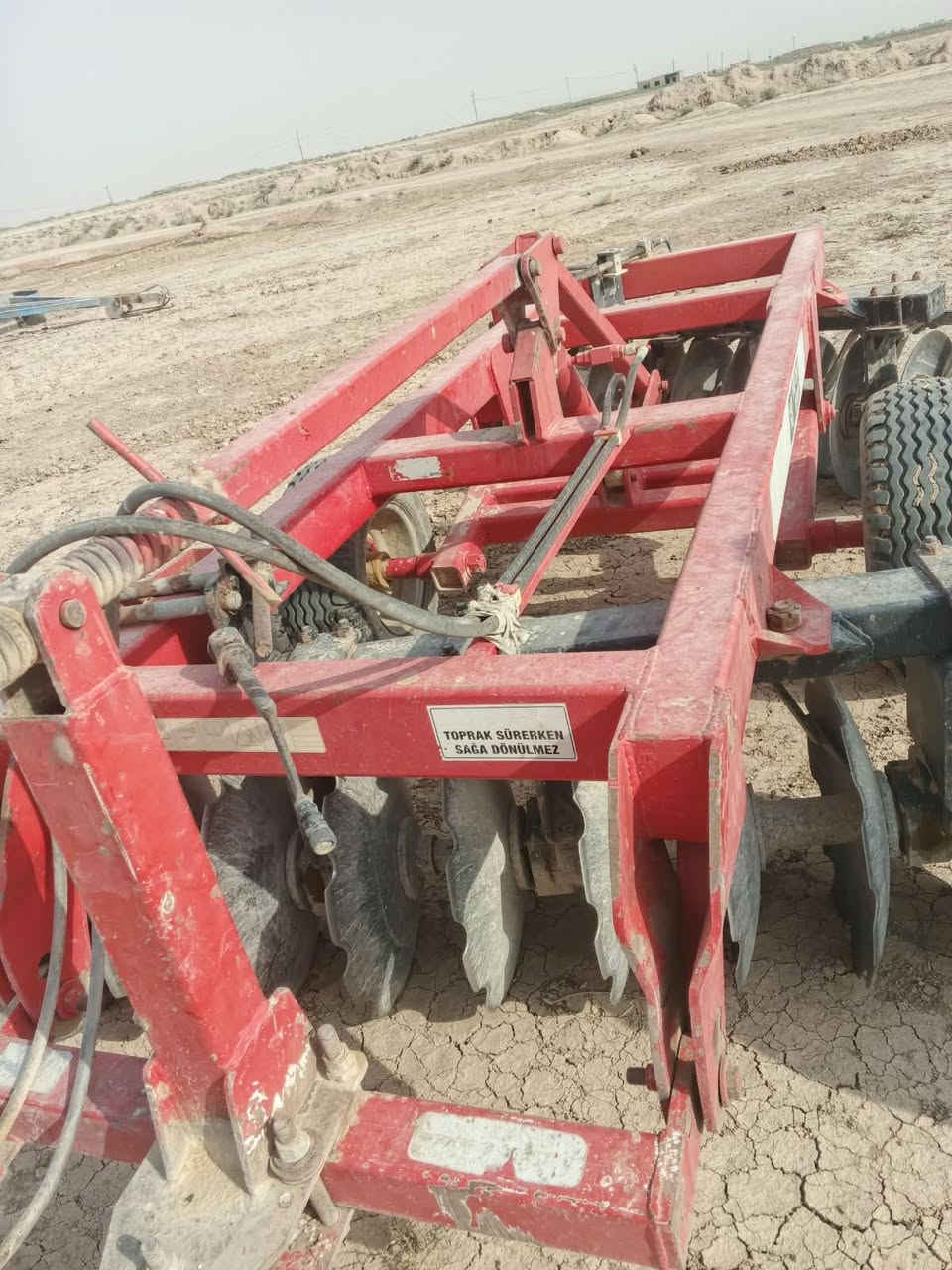 البيع دسك مكفول حجم 18 *********** العنوان ديالي بلدوزر مكلف بل نشر
