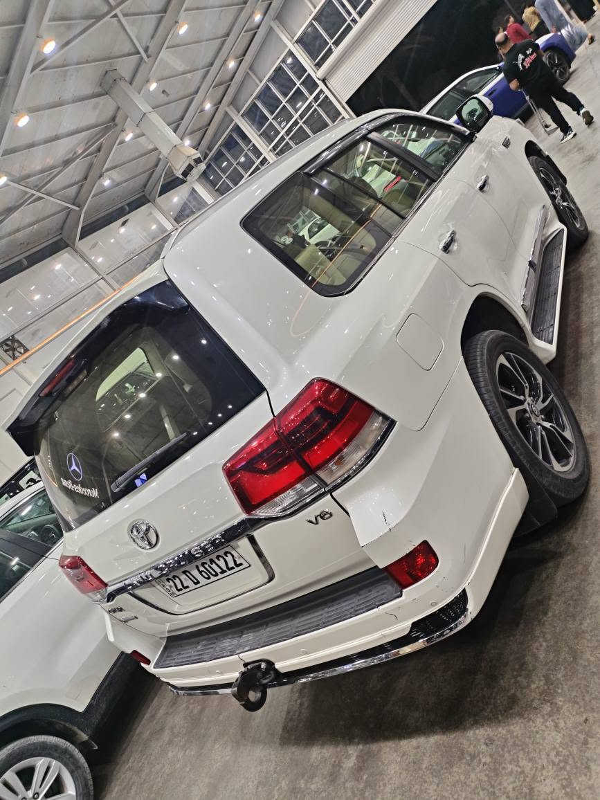 لاندكروز 2021 gxr
كراسي كهرباء جنطه كهرباء جلد تشغيل عن بعد 6 سلندر 
عداد 125
 بارد بسيط بالجاملغ الباقي مكفول السونار ويه الصور
سنويه بأسمي تحويل او كالة السعر 485$
***********
المكان بغداد بغداد, العراق
