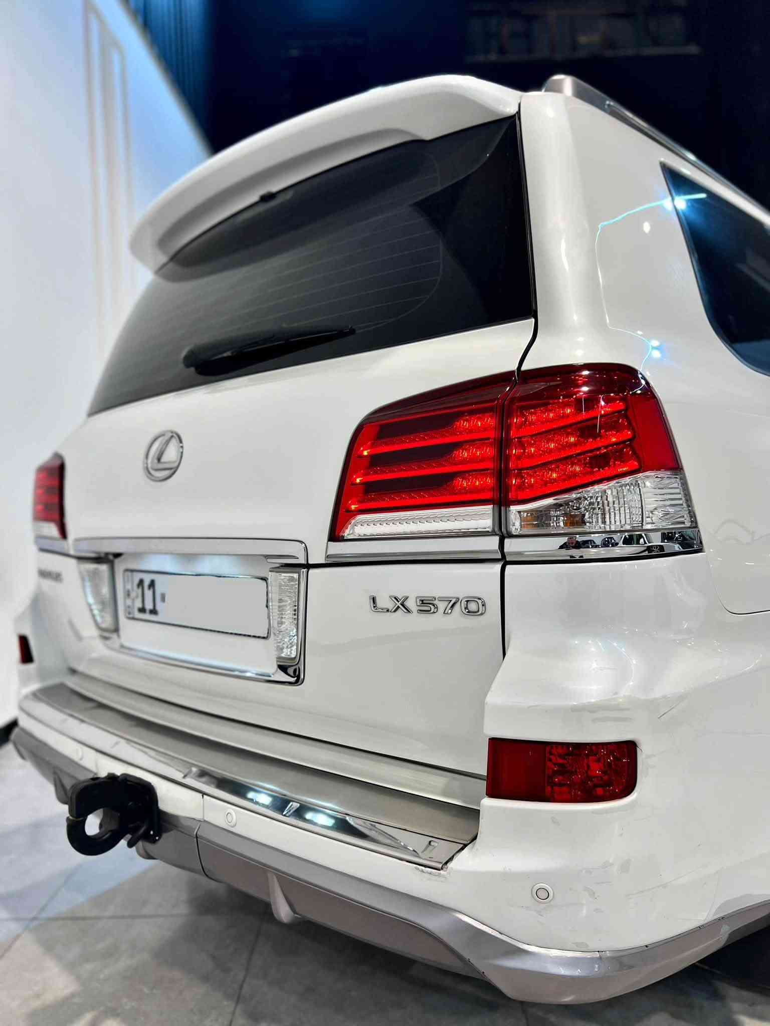 السعر مناسب 298 ورقة
للبيع | لكزس LX570 💎

موديل 2013 | خليجي | بريم أصل بية باب صدر صبغ 
كير محرك شرط مامفتوح اي نقص مابية 

🔥 محرك 5700 V8
📍 رقم بغداد الجديد | تحويل مباشر 

#السعر مناسب وبي مجال 

✨ مواصفات فول:
• بصمة تشغيل
• سلايد روف
• جكات هيدروليك
• مقاعد كهربائية
• تبريد وتدفئة للمقاعد الأمامية
• مقاعد خلفية كهربائية + تبريد
• ستيرن كهربائي
• شاشات خلفية
• AUTO START / STOP
• تحكم مناخ 4 مناطق
• دفع رباعي 4WD
• إشارات بالمرايا
• مرايا كهربائية + شفط
• Blind Spot — نظام النقطة العمياء
• لايت عدسة زينون عالي وواطي
• إنارة LED أمامية وخلفية

للاتصال ***********
