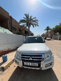 باجيرو مويل 2018  ماشيه 106كيلو   السيارة مكفوله   صوره السونر مرفق  0...