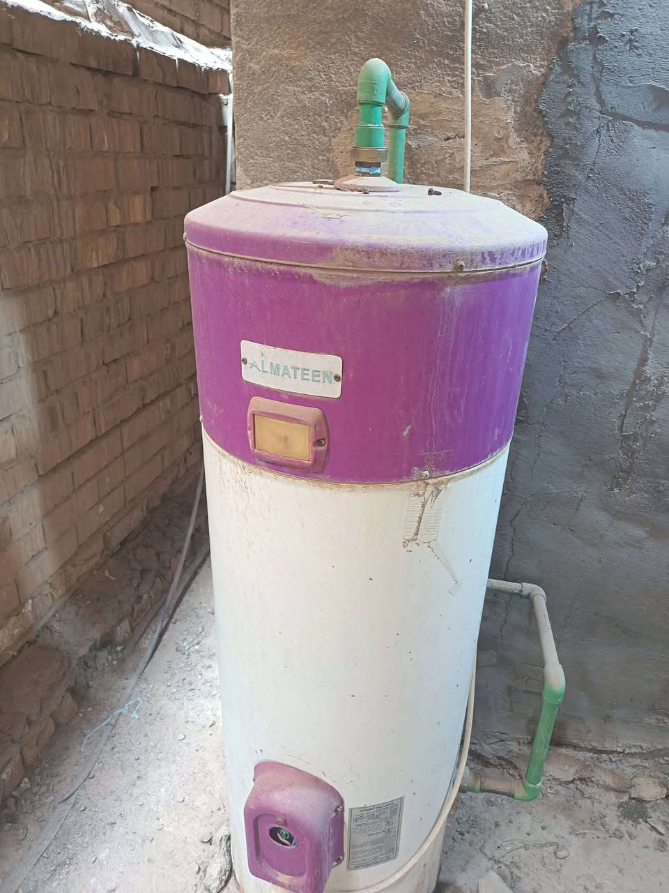 للبيع مستعجل لغرض الانتقال.. نظيفات جدا.  الشراي يتصل على الرقم ***********

