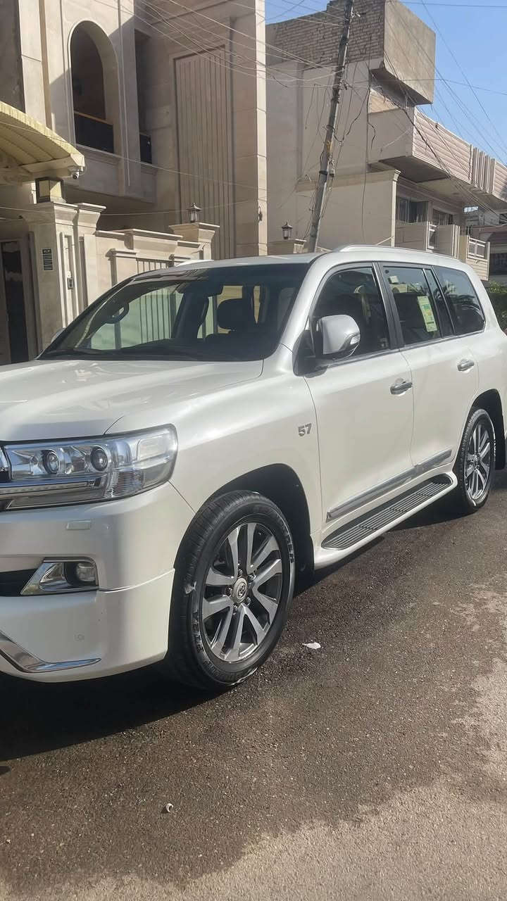 السلام عليكم لاندكروز خليجي VX.S فئة لكزز اعلئ فئة موديل 2017 فول الفول مكينه 5.7 V8 سلندر ماشية 107 كم 
للاستفسار : ***********

بغداد : شارع فلسطين 

ترهم مراوس مع لاندكروز احدث فقط
