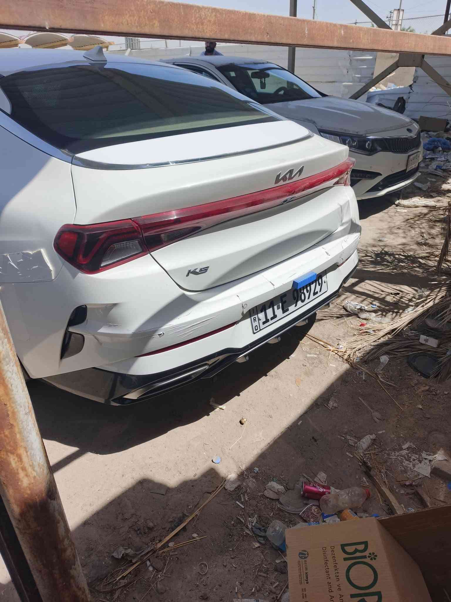 السلام عليكم ورحمة
كيا كي فايف 22

خليجي 
المحرك : 2000 

 المواصفات
دخول ذكي(بصمة) +تشغيل عن بعد
شاشة اصلية +كاميرا +حساسات
المصابيح الامامية زنون+LED
المصابيح الخلفية LED
مقاعد كهرباء
اوتو هولد
محدد سرعة
فول تحكم ستيرن
مري كهرباء
 المواصفات المعروفه خليجي
رقم بغداد جديد تحويل ثاني يوم
‏السعر  خاص
اي اسفستار رقم***********
