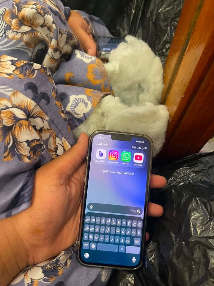 ١٣ برو ماكس مبذل بطاريه وفلاش وفيس ايدي ميشتغل فقط والباقي فول والضهر موضح بالصوره السعر ٣٥٠ 
للاستفسار 
***********
