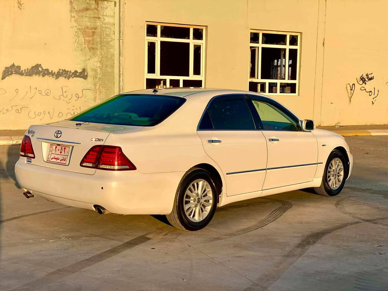موس 2005 بێ شوختو قوپاوی بێ بۆ یاخ دەعامێ کانیشی بۆیاخ نی 3دووگمەی مەکینە گورە کۆدی بەناوی خۆمانۆیە  وەکو شوشە وایە دارو بەردی بەشرت سعری 66مجالێ زۆر کم شوێن باوەنور ***********

