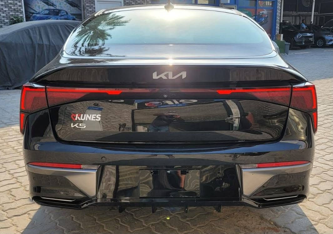 كيا K5 • موديل 2025 • داخل منفذ سفوان