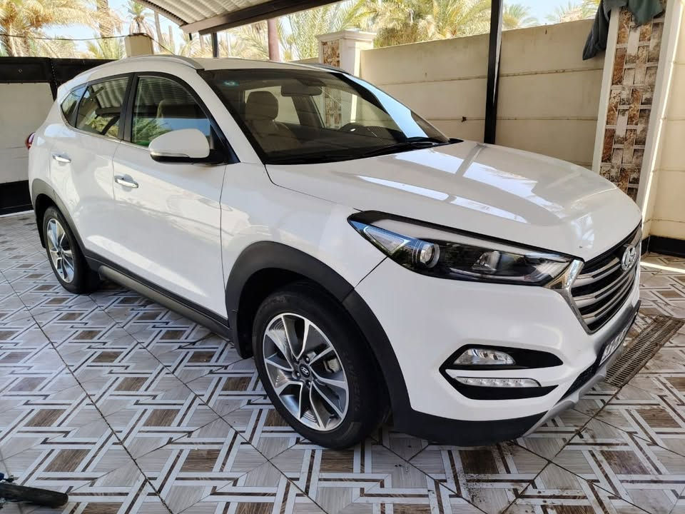 السلام عليكم
توسان 2018 خليجي

عداد مسافه 164كم

كفاله عامه باستثناء ربع بارد بالچاملغ الامامي الايمن موضح في الصور والباقي كفاله من گير ومكينه وحداديه وكهربائيات سياره جديده وجاهزه من كولشي 

السعر 175$ مجال بسيط جماعه 170ماابيع رجاء

المكان بابل 

***********
