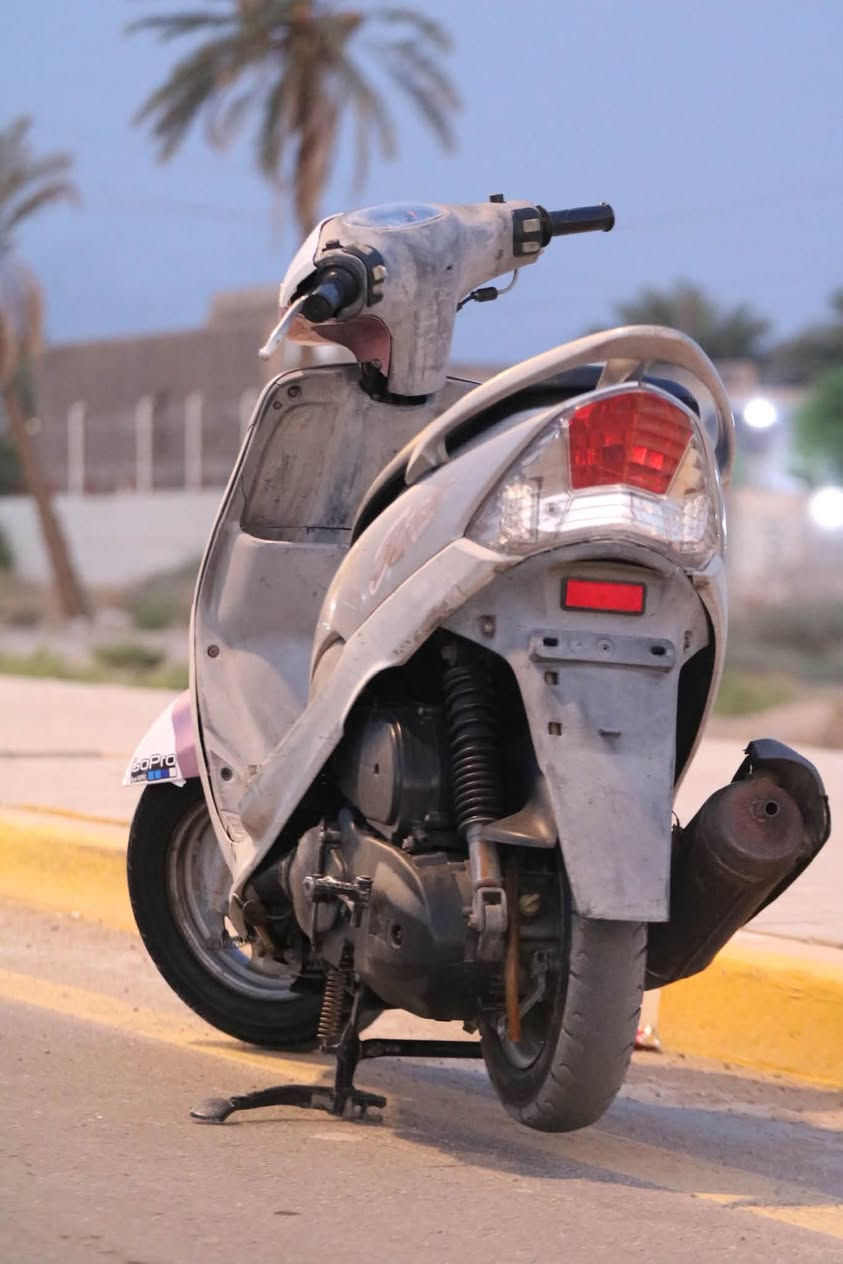 ماكس قجمه للبيع،  وشلعه حلوات، كربياته شغاله، دراجة حلوه ما متعوبه، ، عوزها بس باتري مكاني قضاء القرنه ، وهذا رقمي: ***********
المو شراي لا يرسلي رجاءً
