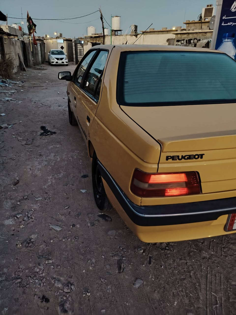 بيجو 2016 جاهزه تبريد مكينه كير حداديه تخم تاير كهربائيات مبدل بيها باب فقط مصفره جاهزه للتحويل وعابره الهزه السعر 35 ورقه وبيها مجال ***********
البصره الهنديه
