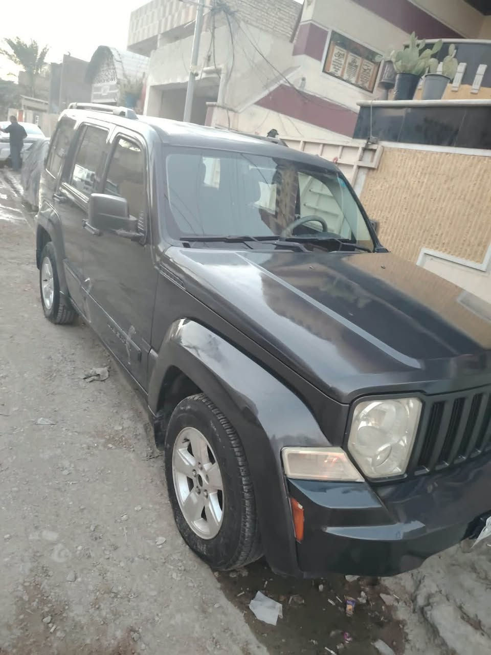 سلام عليكم جيب لبرتي موديل ٢٠١٠
كفاله عامه جديده سياره ماعده صبغ حزام اثر جلاد 
جاهزه كلين تايتل سياره بلاديه
تخم تاير وتبريد حدايه جديد
السعر١٠٠$وبيه مجال 
العنوان بغداد الامين الثانيه
***********
