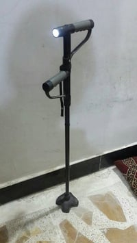 عكازة • لكبار السن • أسود