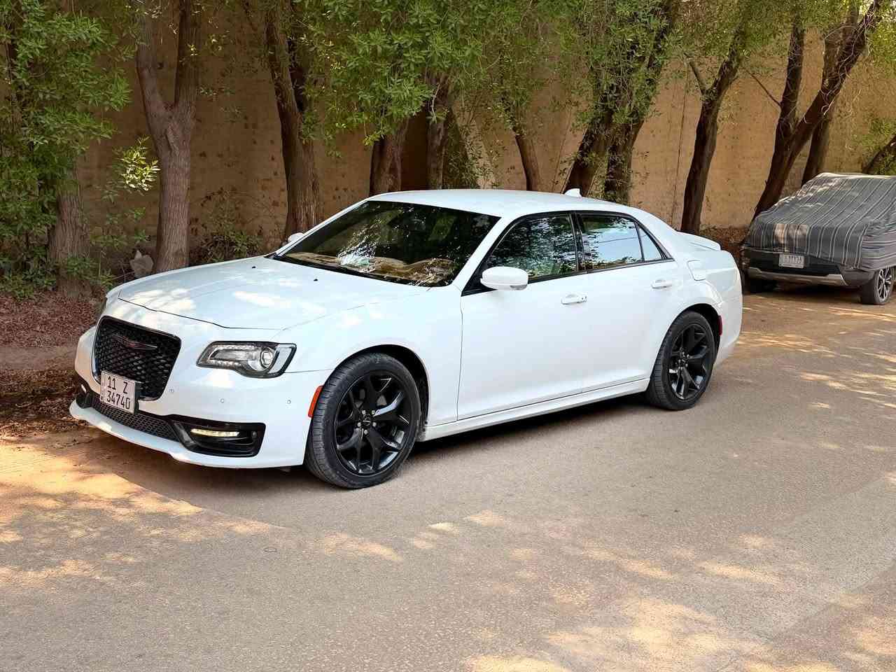 اوباما 2021 معلايه 2023 
ماشيه اصل 42 الف ميل 
مكينه 3600
توويل 
رقم بغداد بأسمي مسؤل عن الامداور
حادثه موضح بلصور فقط قبق جنطه بدون ارباك بدون صبغ غير قبق الجنطه 
موصفات الS معروفه تجي فول عدا البنوراما
شفتات ستيران
كشنات ثنينهم كهرباء
كشنات تدفئه
ستيران كهرباء + تدفئه 
اشاير بلمري ترحيب بلمري
صفر مسج السياره 
ادامه كامله كير مكينه حداديه تبريد كهربائيات كفاله 
مكاني بابل 
***********
السعر 219 مجال بسيط
