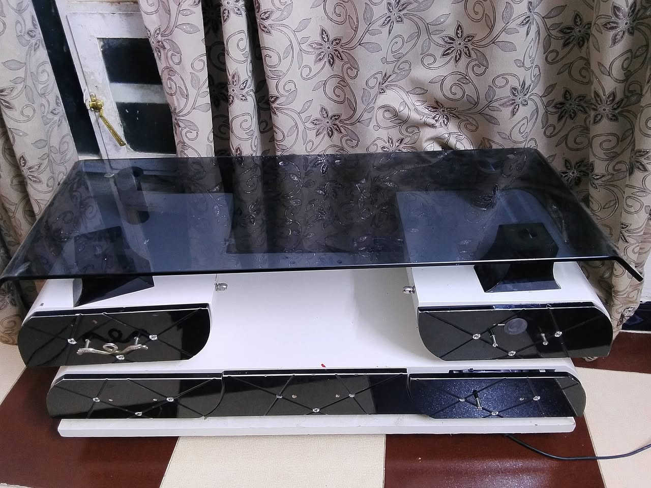 للبيع
***********
