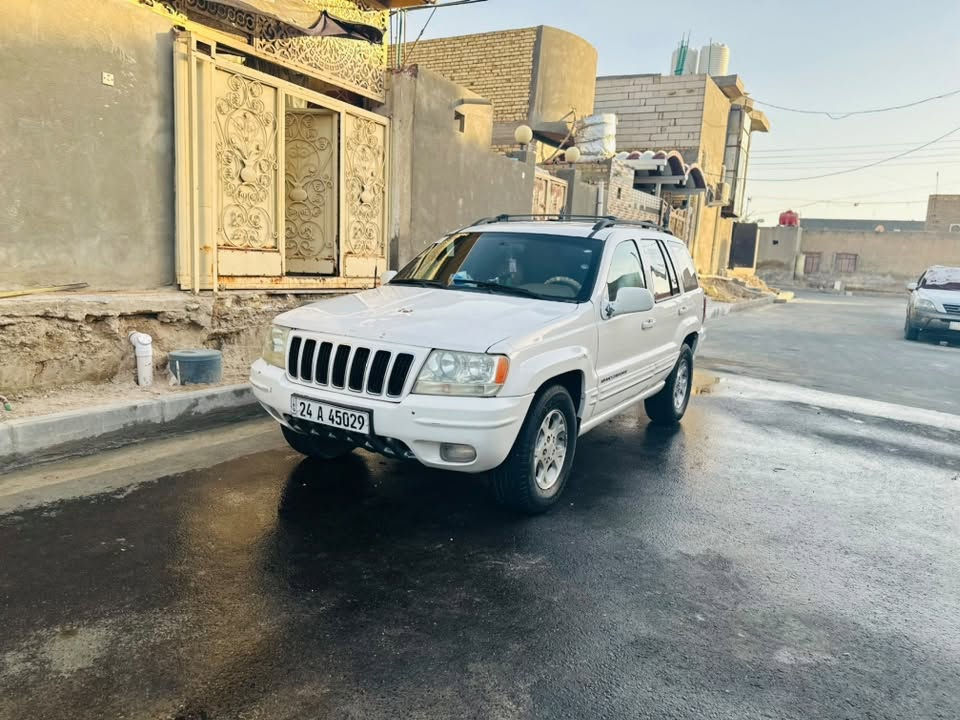 جيب شيروكي موديل 2000كير مكينه تبريد بلادي 6سلندر مكان السياره ذي قار للتواصل ***********
