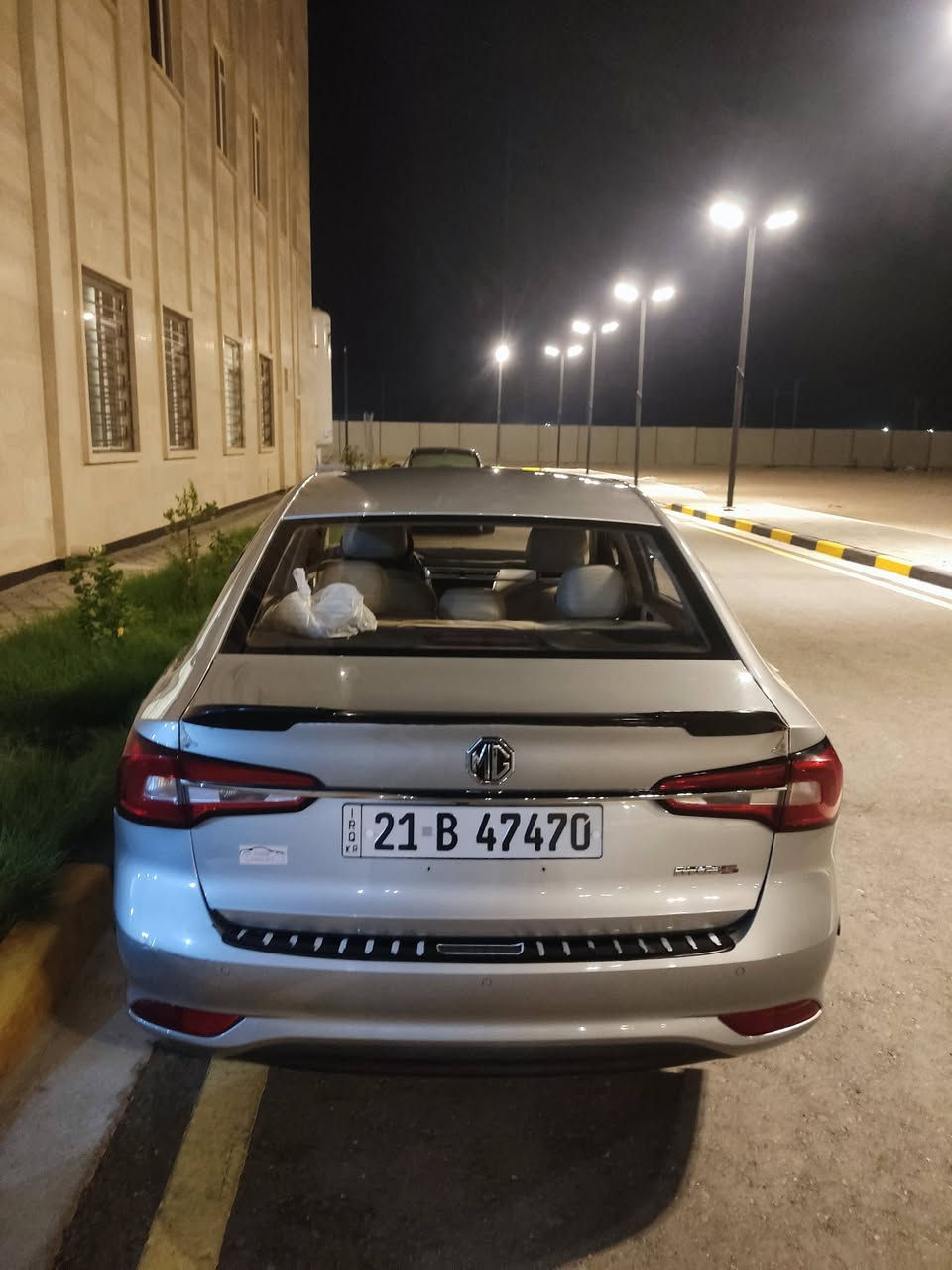 السلام عليكم 
ام جي 
فئة MG5 Luxury 2023
رقم سليمانية دولي
السياره ما شاء الله 
فول الفول اعلى فئة 💯 داخلي بيجي اوف وايت 
بصمة تشغيل وابواب 
سلايد فتحة
كشنات جلد 
كشنين كهرباء 
تدفئة مقاعد
5 كامرات 360 درجة 
هاندبريك بصمة
اوتو هولد 
شاشة ايباد كبيرة تحكمات فول
لددات امامي وخلفي 
لايتات زنون عدسات
مري شفط كهرباء + اشاير بالمري 
انظمة كاربلي&اندوريد
شاشة عداد الكتروني ومميزاتها هواية
نظام مراقبة ظغط الاطارات 
تحكمات استيرن جهتين 
مثبت سرعة
حساسات 
ويل كروم 
نظام ايكو اقتصادي 
باقي مواصفات اللوكچري معروفة السيارة فول الفول

📍 مكان السياره البصره

السعر 110 وبيها مجال بسيط

هـ ***********مراوس هم بنسيان بدون فرق

