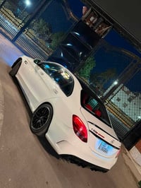 مرسيدس  C 300 موديل2018 لبيع. او مراوس. حسب لقناعه ( السيارة نظيفة جدا...