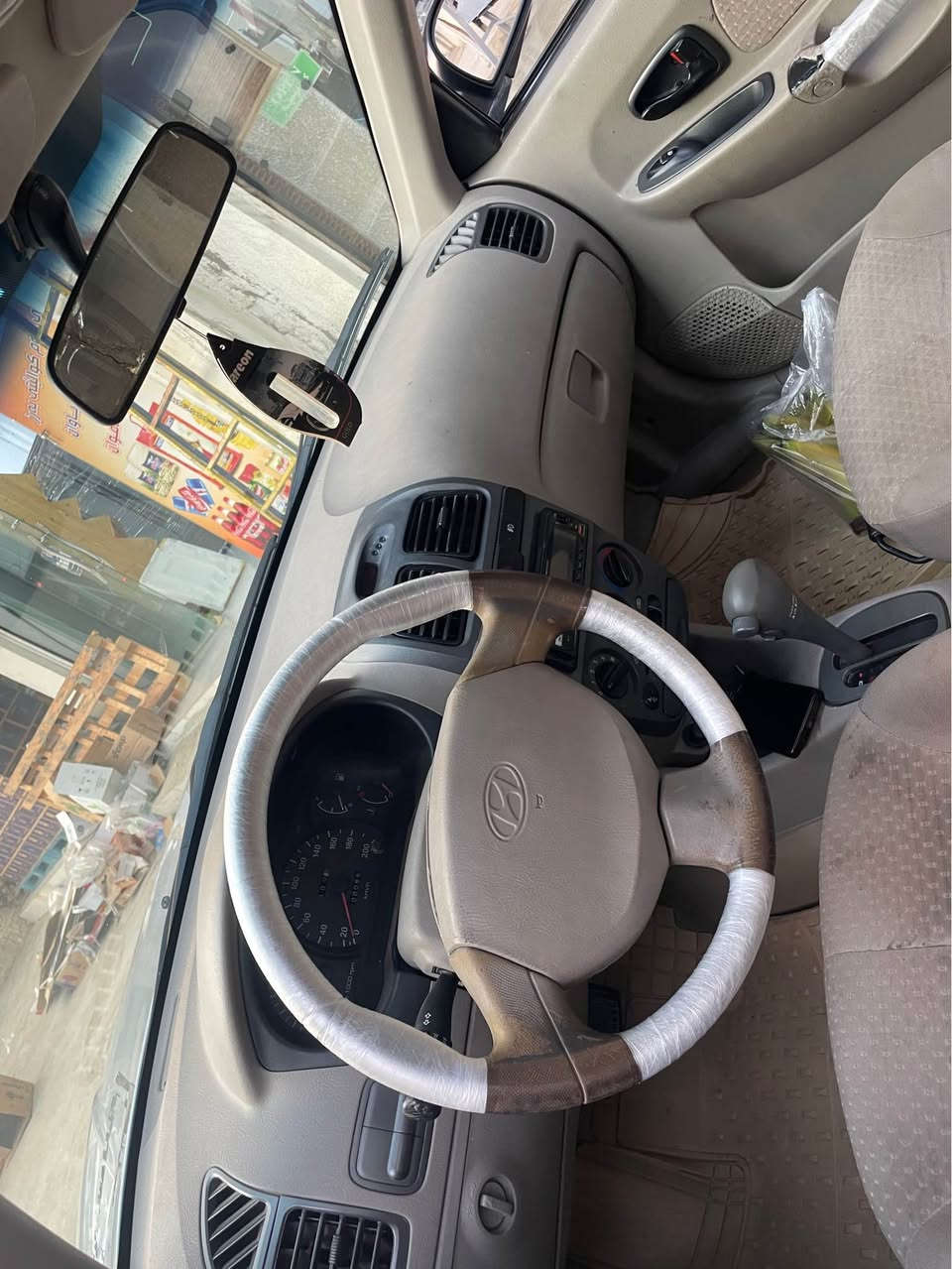سەرەتا بەناوی خوای گەورە هۆندا فێرنا مۆدیل ٢٠١٠ بێ بۆیاخ تەنها بۆنیتەکەی بۆیاخە سیارەکە کاڵ بونەوەی هەیە زۆر تونو تۆڵە گێڕ مەکینە تەقەو ڕەقە بەشەرت گێڕ ئۆتۆماتیک ناوزەرد تەحویل وەکالە خەرامە بەشەرت 
*********** السليمانية, العراق
