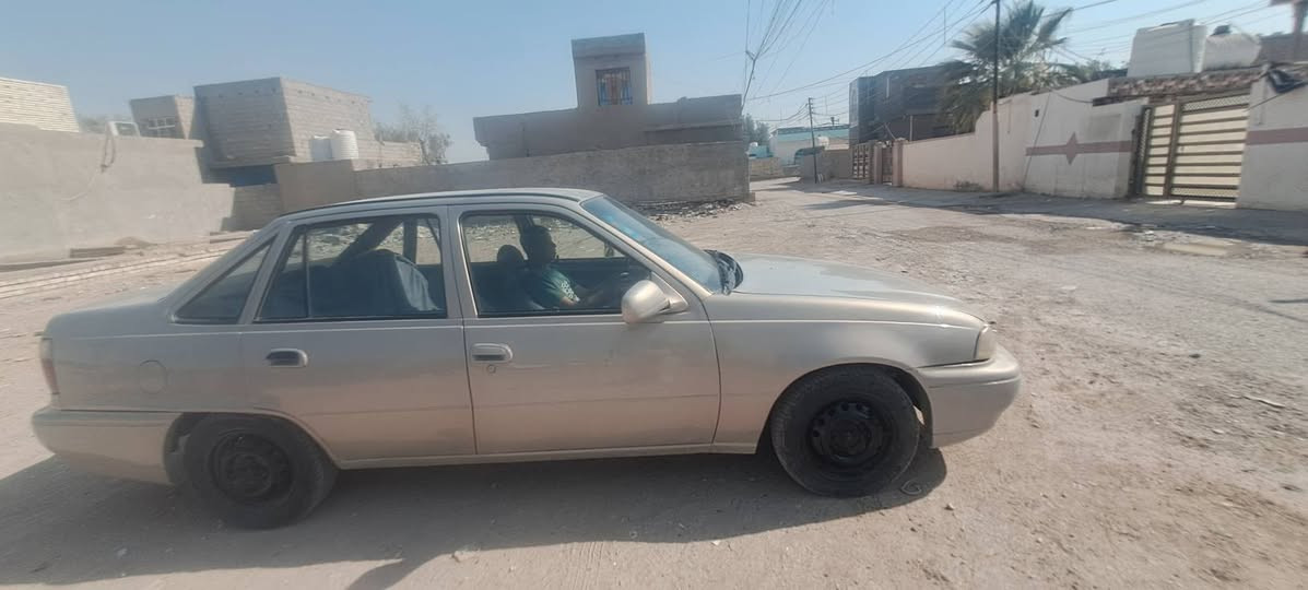 سلام عليكم دايو سلو موديل 95
كير ومحرك خير من الله تبريد شغال 
رقم بغداد 
السيارة بسمي تحويل ثاني يوم
تصال واتساب ***********
السعر 30 وبيها مجال العنوان 
بغداد
