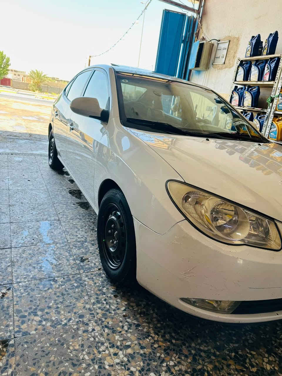 سلام عليكم النتره 2009 خليجي بيه قطعتين صبغ فقط بدون دوخل كير ومكينه 2000 وحداديه وتخم تاير مكفولات كفاله عامه اسعر 95 وبيه مجال مكاني كربلاء طوريج 

‭***********
