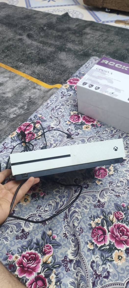 سلام عليكم بلي إكس بوكس ون اس 1تيرة معه ups850  معه جوستك السعر 145 اكو مجال
العنوان كوت الهورة
الرقم ***********
