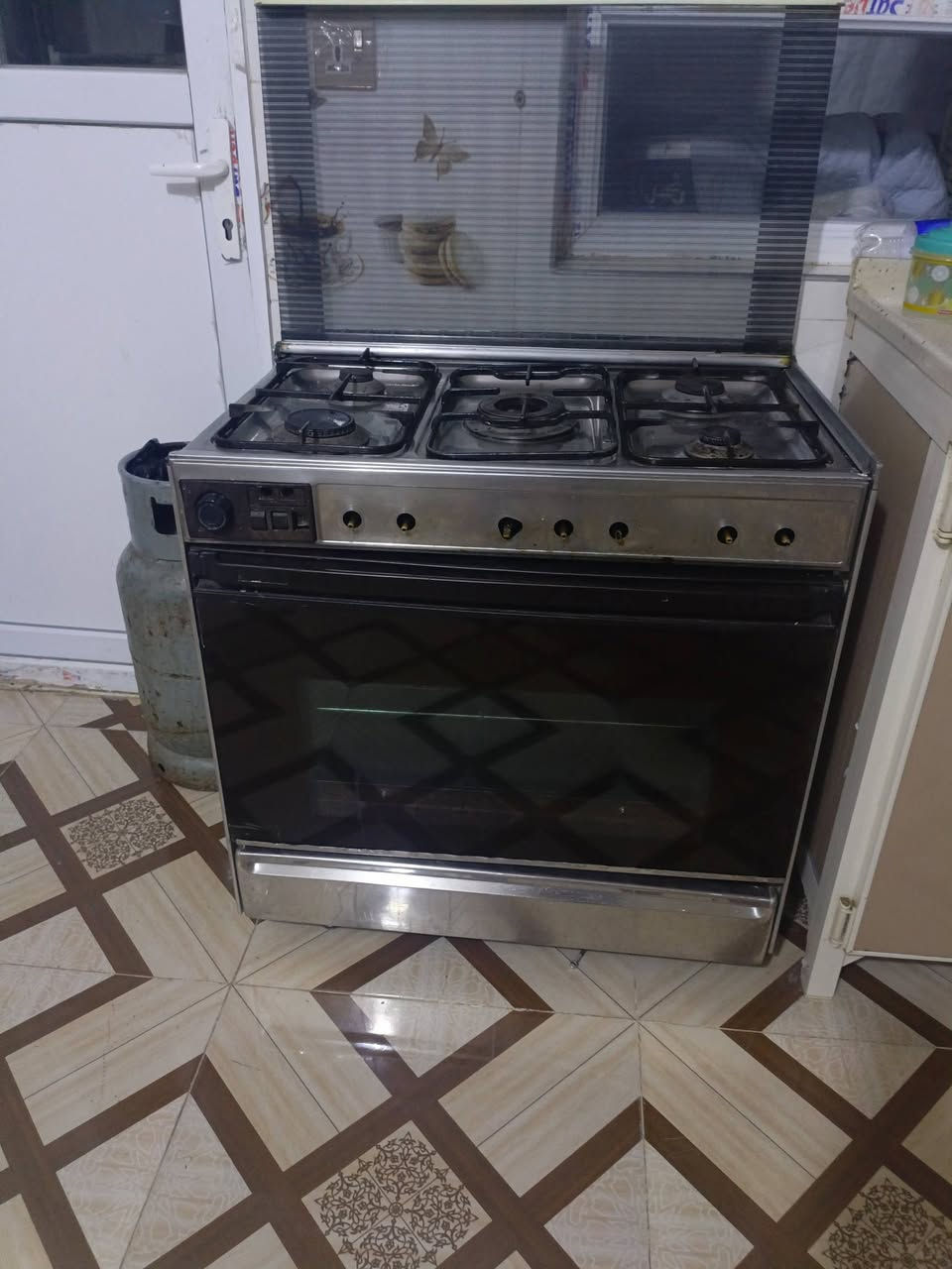 طباخ عشتار للبيع سعره 100 عيبه بس يدات ما بي ***********
