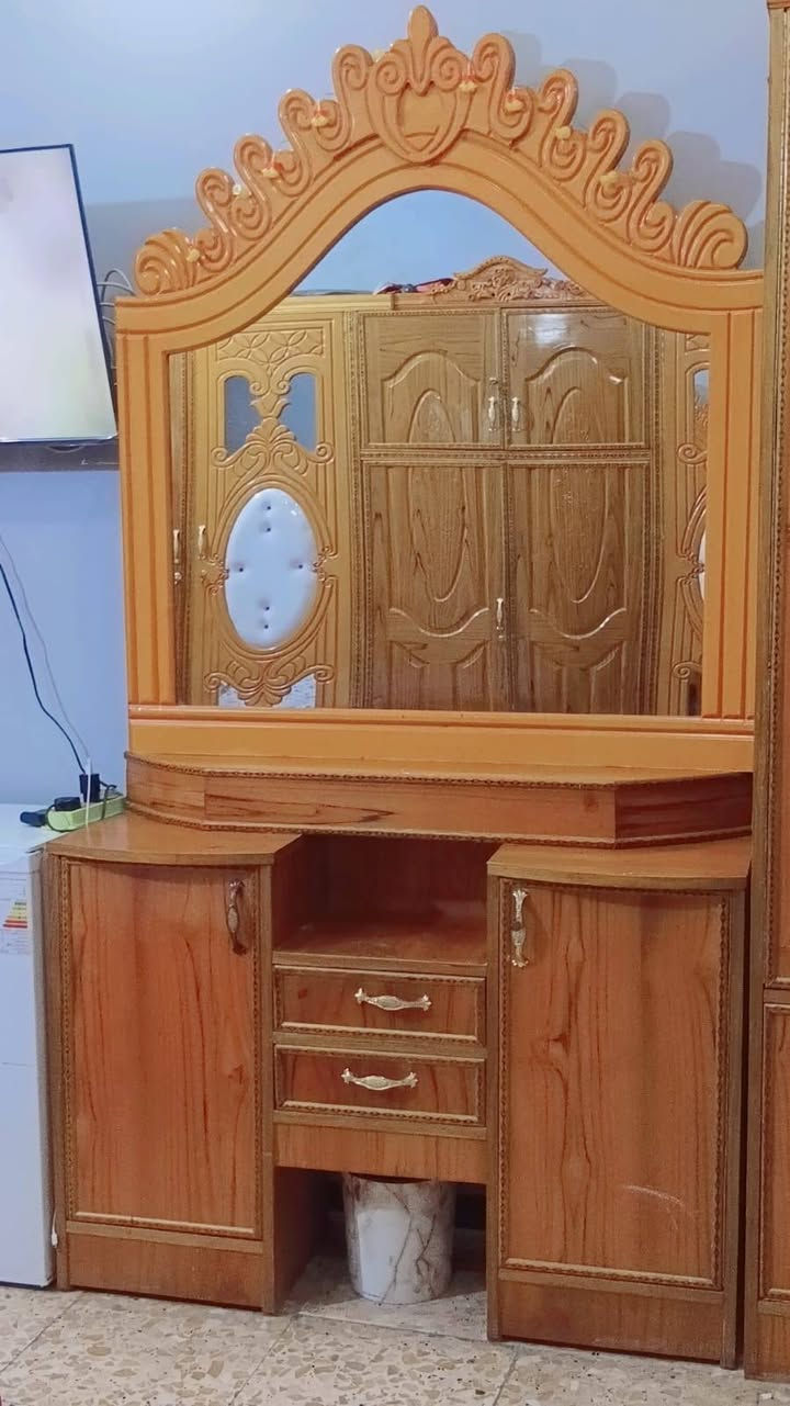 للبيع غرفة جديدة 6 ابواب بغداد ***********
