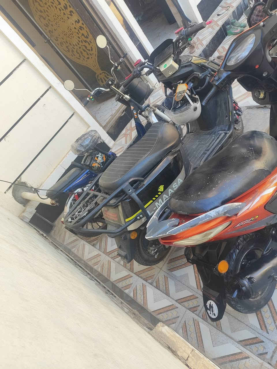 دراجات منزل للبيع بسبب السفر بسعر مناسب 
للبيع
يالله مجموعه درجات للبيع
سايم نحله ماناقصه شي ب350,
دراجه شحن الماسه أخذته بمليون وربع وعارضه ب700 وبي مجال بعده جديد وماناقصه شي
بابسكل شحن بطارياته البارحه شديتهن جدد سعره 250

للاستفسار ***********
للاستفسار ***********
