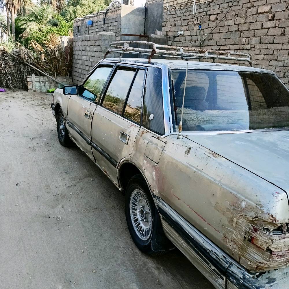 سيارة سوبر 85 للبيع السعر 25وبيها مجال المكان ناصريه سوق الشيوخ