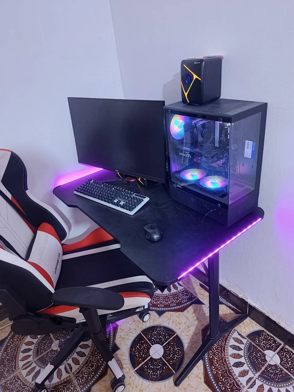 السلام عليكم
حاسبه للبيع جاهزه مع محلقاته. التفاصيل👇
AOC 
حجم 27
منافذ HD +DS
دقة 144
core i5 12th
16GB
512 GB SSD
NVIDIA GEFORCE RTX 5050 8GB
السعر مليون و٧٠٠ وبيها مجال 

واتساب ***********
