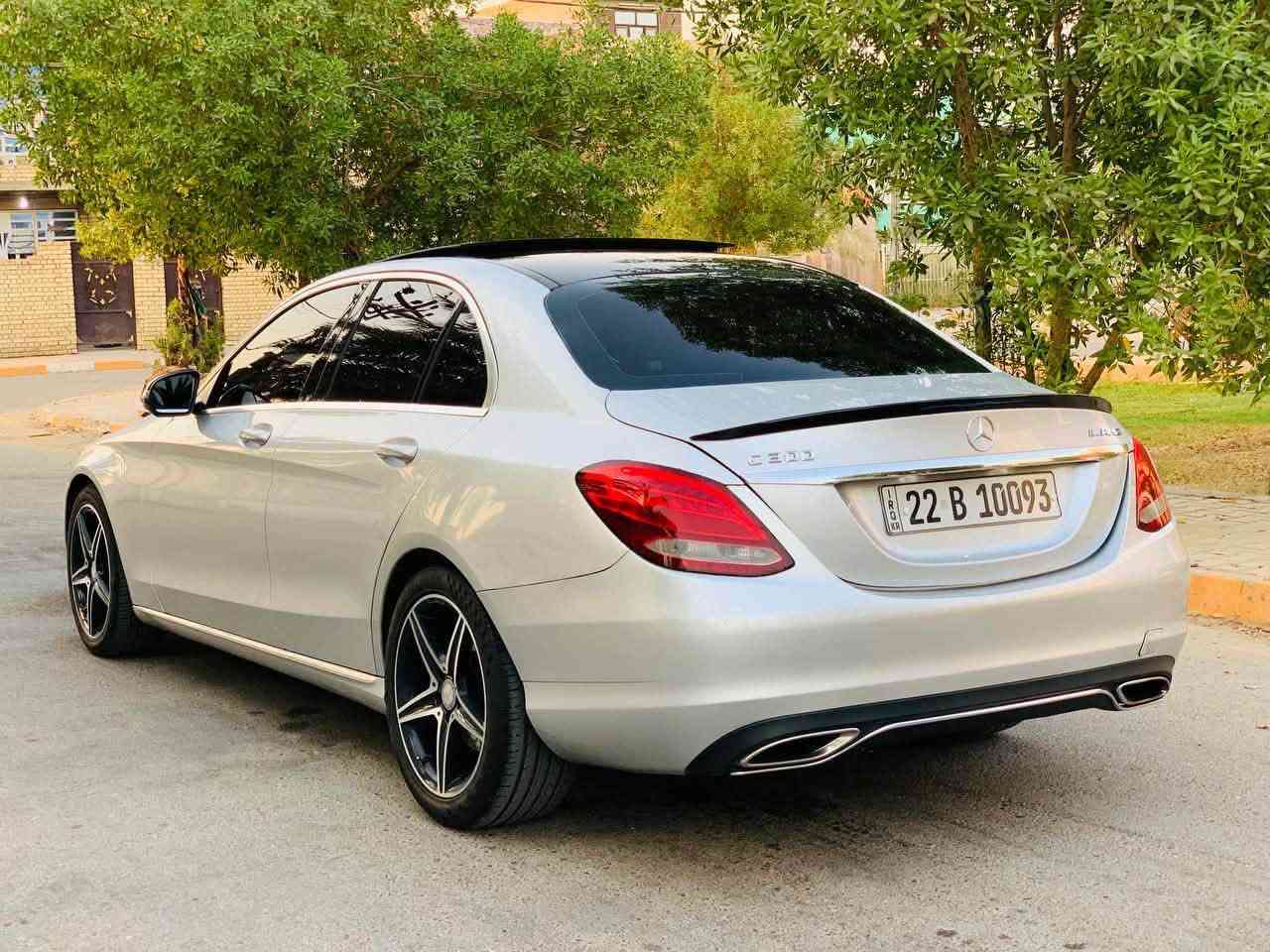 السلام عليكم
مارسدس C300 
للبيع او مراوس 
رقم اربيل هزه سنوية وتظليل قبل شهر بسمي 
مواصفات فول 
١- بنوراما 
٢- دبل موس 
٣- سستم صوت 
٤- ويل اي ام جي اصلي 
٥- رادارات امامية وجانبية 
٦- لد داخلي 
٧- شفتات ستيرن وتوقف ذاتي 
باقي مواصفات الفول 
سياره جديده جدا بية صبغ جاملغ خلفي فقط بدون اي دواخل او ايرباك بدون بارد او شخوط  ضرر جدا بسيط  تراي زيرو ماشية ٦٨ الف صفر مسج 
مكانه :- بغداد 
السعر :- 167 مجال بسيط 
***********
سونار مع صور الحادث راسلني واتس اب
