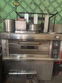 غراض مطعم للبيع ستعمال كلش قليل  لتصال 07713827696
