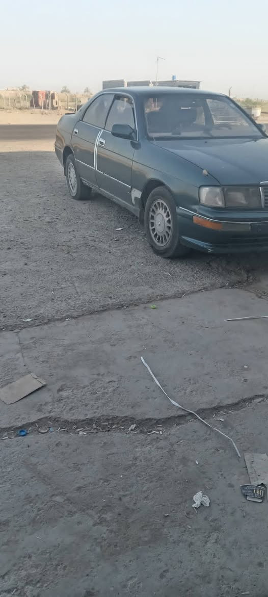 السلام عليكم ورحمة الله
بطه 93  رقم دياله الجديد سنويه جديد هزه جديده محرك وكير جديد صدر وتايرات جديد والكشر
كدامك شوفه وقتنع  السعر 50 بيه مجال موبايل *********** خابر ودلل
