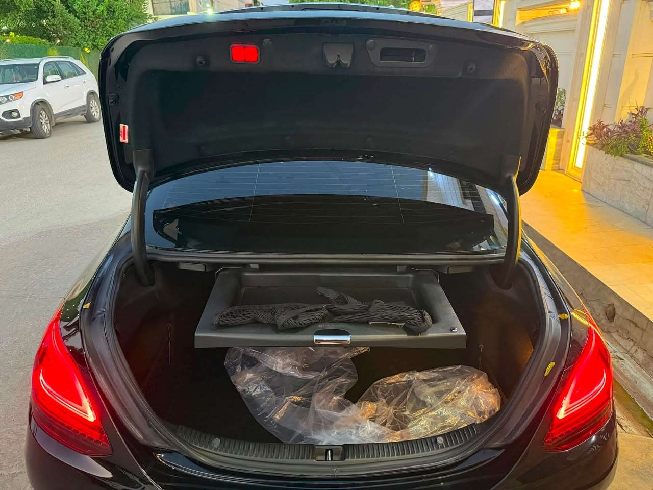 Mercedes Benz c300 مارسيدس
AMGبلادي

 فول فول مواصفات داتا شو
موديل 2021
ماشيه 40الف
1. بانوراما

2.  بصمه  

3. كاميرا دواره 

4. لايت زينون8 عدسات

5. خمس انظمة قياده 

6. ماوس

7. كشنات كهرباء +  تدفئه 

8. رادارات امامي خلفي جوانب 

9. حساسات 360 درجه 

10. اوتو هولد 

11. شفتات ستيرن

12. نظام صوت برمبستر

13. بدون ارباك بجم كبس

14. ويل AMG 
داخل 64 لون متغير
دشبول دجتال مع العدادات 3 ثيمات

15. صفر مسج جديده جداً السياره 

للاستفسار : ***********

العنوان كركوك
