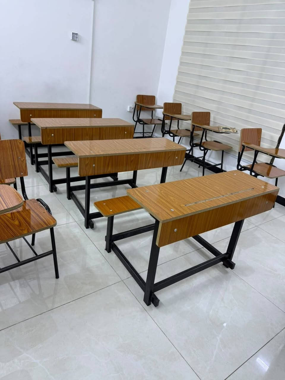 السلام عليكم... 
للبيع اثاث مستعمل فتره جدآ قليله... 
للأستفسار الاتصال 
***********
وتساب موجود
