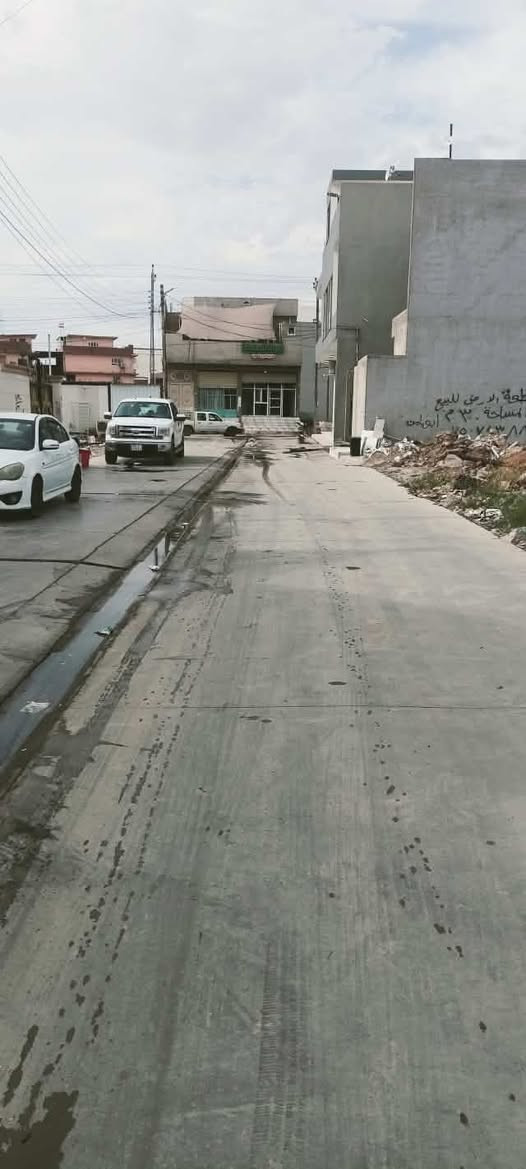 ٢٠٠م • واجهة ١٠م • مجمع الحياة عليسار