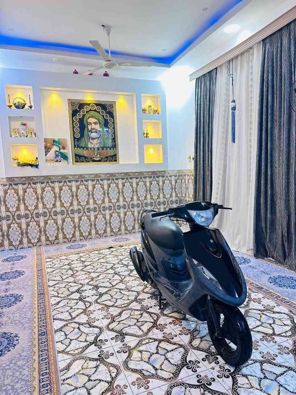 السلام عليكم للبيع ماكس عدله ياباني حاويه شرط كفاله عامه صار 11 يوم من طالعه كفاله من كلشي جيب فيتر وفحص شرط ما مفتوحه بلاد 49 ختم واحد كله ويه المحرك كلشي شغال بيه سلف هندر كهربائيات شرط تاكل الكاع بالسرعه السعر 975 وبيه مجال رقم*********** بصره القرنة, البصرة
