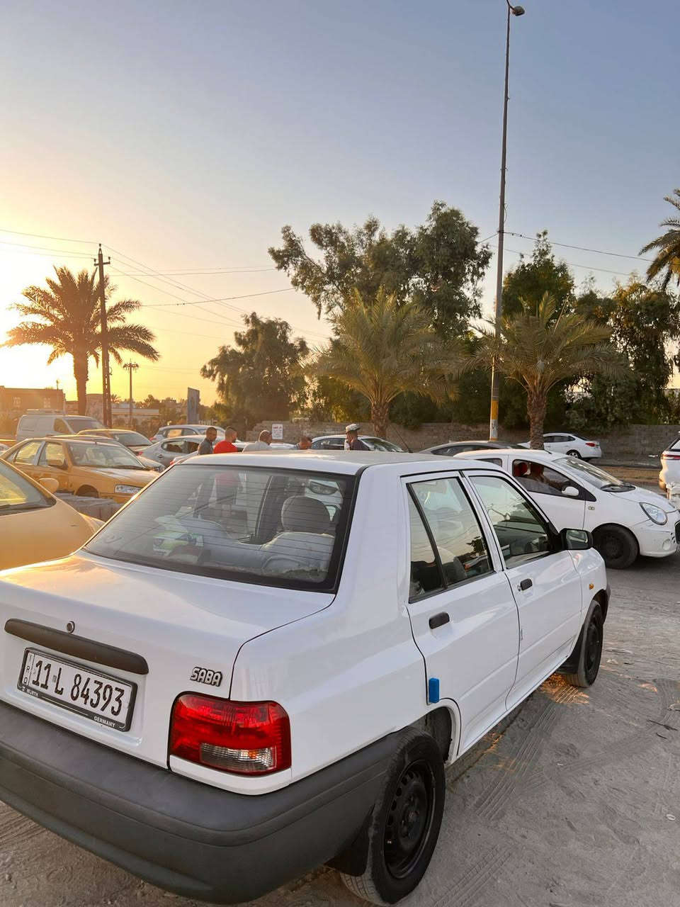 سلام عليكم 
سايبه للبيع 
موديل 21
مكفوله من الصبغ
بيها بارد قليل جاملغ خلفي
صدر امامي خلفي جديد
تخم تاير جديد
مدوشمه كشنات وارضيه مكاني بغداد الشعله 
السعر 60 وبيه مجال ***********
