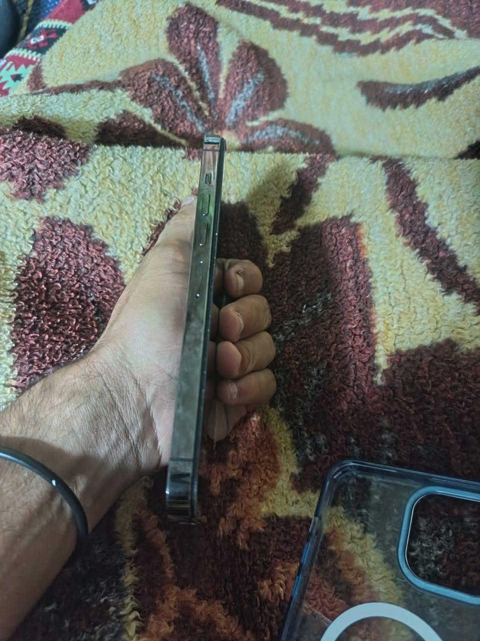 ايفون 13 برو ماكس
MAX
فيس ايدي شغال 

الجهاز نضيف جدآ

بطاريته 79%

جهاز فقط مبدل شاشه HD 

256 ذاكره 

الجهاز امريكي 

سعره 550 وبي مجال بسيط

الرقم : ***********

مدينة الصدر

نص مكتوب في الصور:
- ٢:١٣
- حول
- الاسم
- < iPhone
- إصدار iOS
- < 27.0
- اسم الطراز
- iPhone 13 Pro Max
- رقم الطراز
- MLF63LL/A
- الرقم التسلسلي
- WGXGHQV6RD
- سجل تاريخ القطع والخدمة
- <
- الأغاني
- .
- الفيديوهات
- ٣
- الصور
- ٢٠
- السعة
- ٢٥٦ غ.ب.
- متوفرة
- ٢٣٣,٥٩ غ.ب.
- ٣:٠٦ البُطارية الشاشة سجل تاريخ الخدمة القطع والخدمة تجمع Apple سجل تاريخ القطع والخدمة، وهذا السجل يعرض معلومات عن هذا الـ iPhone وحالته وتفاصيل إصلاحه. معرفة المزيد... الخدمة < غير معروف ⚠ <