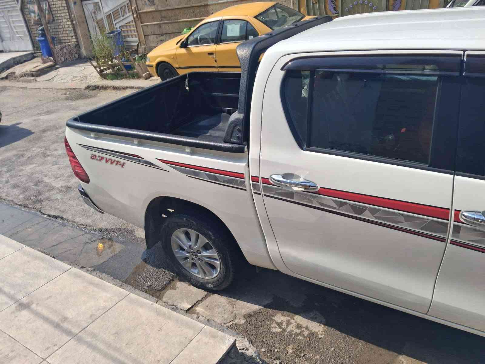 السلام عليكم بيكم ساز 2023مكفولة وماشية شي قليل  تحويل ثاني يوم سعرها 280وبيها مجال قليل ***********
