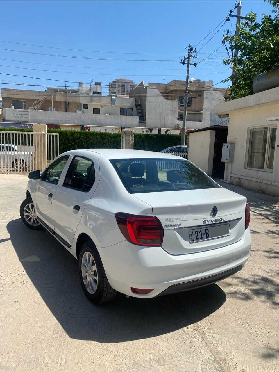 ڕینۆ سمبول ٢٠٢٠
سەیارەیەکی پاکە دوەم دەستە بەناوی خۆمەوەیە سەنەوی تا ٢٠٣١ تازەیە مەکینە و گێڕی نەکراوەتەوە تاقمێ تایەی تازەی لەژێرە ١١٦ هەزار ڕۆشتوە بێ مەسروفە شاشە و کامێرە و ECO و ناو گاعی تێگیراوە
دو پەڵە ساردی هەیە
تەرزەی نیە
سۆنەریم هەیە
ماڵی دۆستە
*********** - ***********
watsap-viber-call السليمانية, العراق
