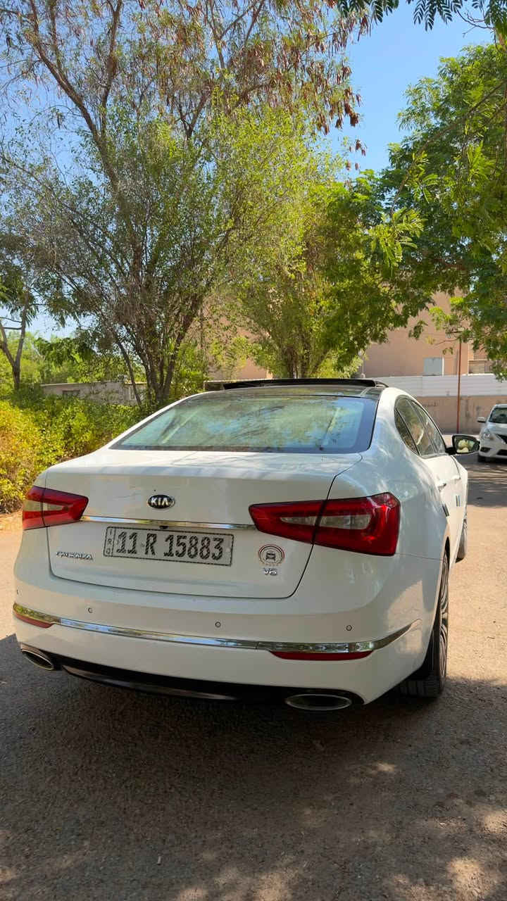 السلام عليكم
للبيع او مراوس KIA CADENZA
2014 خليجي فول مواصفات vip  ، كفالة السيارة بيها فقط تكحيل بسيط بالداير وبارد بسيط والسونار مرفق مع الصور 
محرك مفتوح مبدل كازكيت فقط ، تبريد منظومة جديدة ثلج ، بصمتين ، بانورما ، كشنات جلد ابيض ، تدفئة وتبريد كشنات امامي وخلفي ، كشنات كهرباء و خزن ميموري ، سماعات انفنتي ، اوتو هولد ، سايد بريك بصمة رادارات جانبية  ، بردة خلفية وباقي الموصفات معروفة .
 سنوية و هزة جديدة 
رقم  بغداد ، السعر 145  وبيهة مجال بسيط
تواصل واتس  ***********
