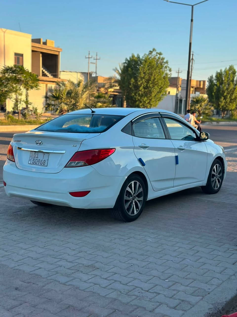اكسنت
2015
فول مواصفات
فتحه 
تحكم ستيرن جهتين
بيه بس خشم البنيد ربع اقل ربع صبغ فقط 

بدون دواخل قطره داخل مابيه بس تكشير شويه وصبغت خشم البنيد فقظ 
سياره جديده وجهازه 

 وبارد بسيط 
رقم بغداد 
هزه جديده رقم جديد 
كير مكينه مكفوله من تبخير وتنقيص 
***********
العنوان الانبار فلوجه 
السعر 97 بيه مجال بسيط 
سياره جديده وجاهزه مجهزه
