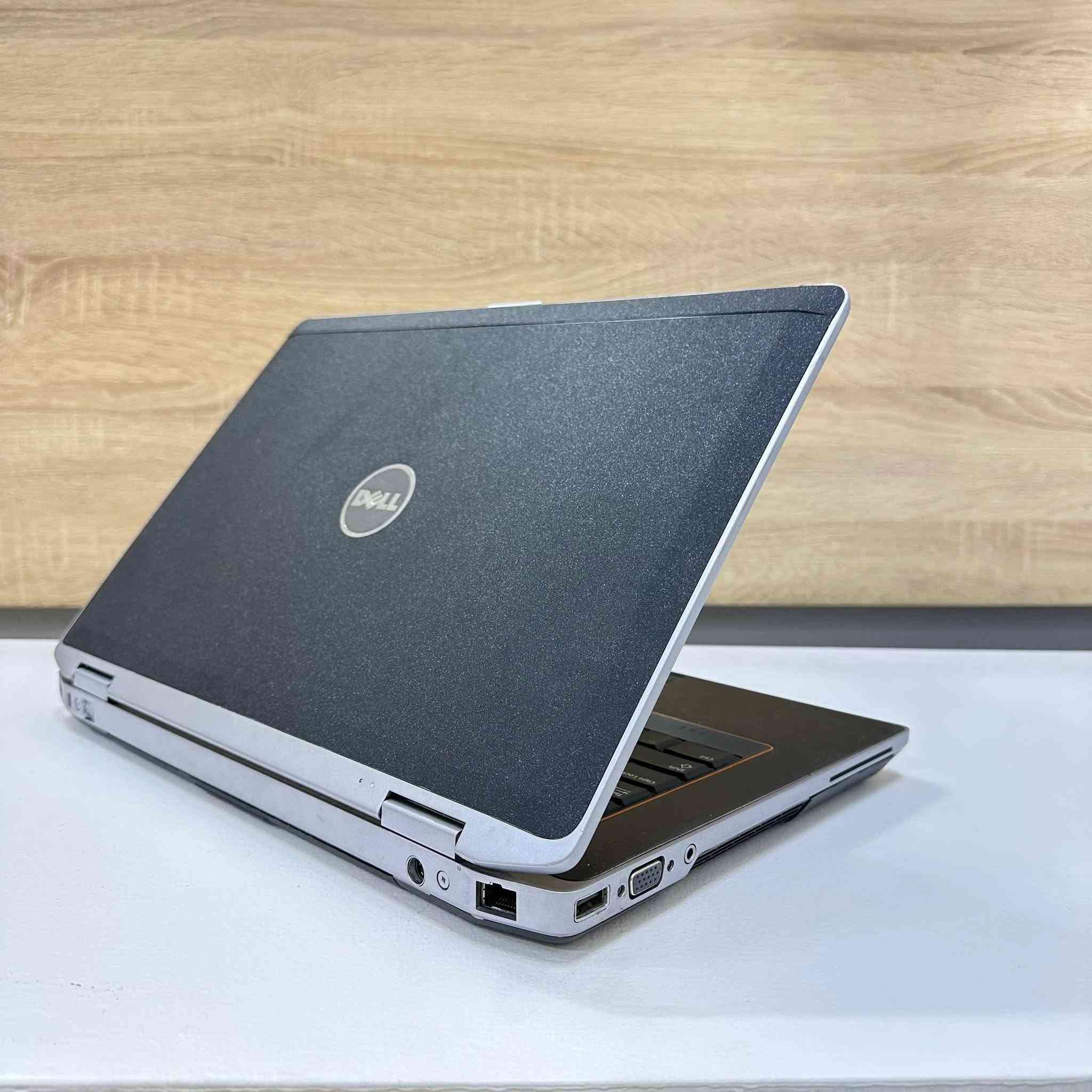 كور i5 • ١٤ بوصة • هيكل معدني