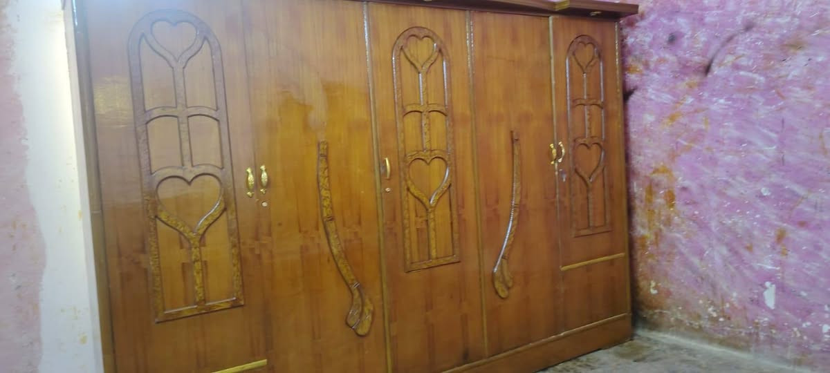 كنتورصاج 5 ابواب السعر125 ألف المكان الحسينيه شارع المكاتب
