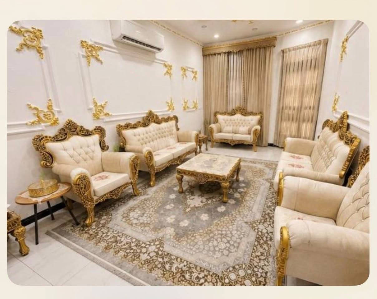 سلام عليكم بيت للبيع بناء حديث 4 غرف نوم سويت 2لكل طابق درج خارجي موقع على الشارع تجاري يم مطعم ليمونه     البيت طابو زراعي وتحويل مباشر 
السعر 325 مليون الاستفسار ***********
