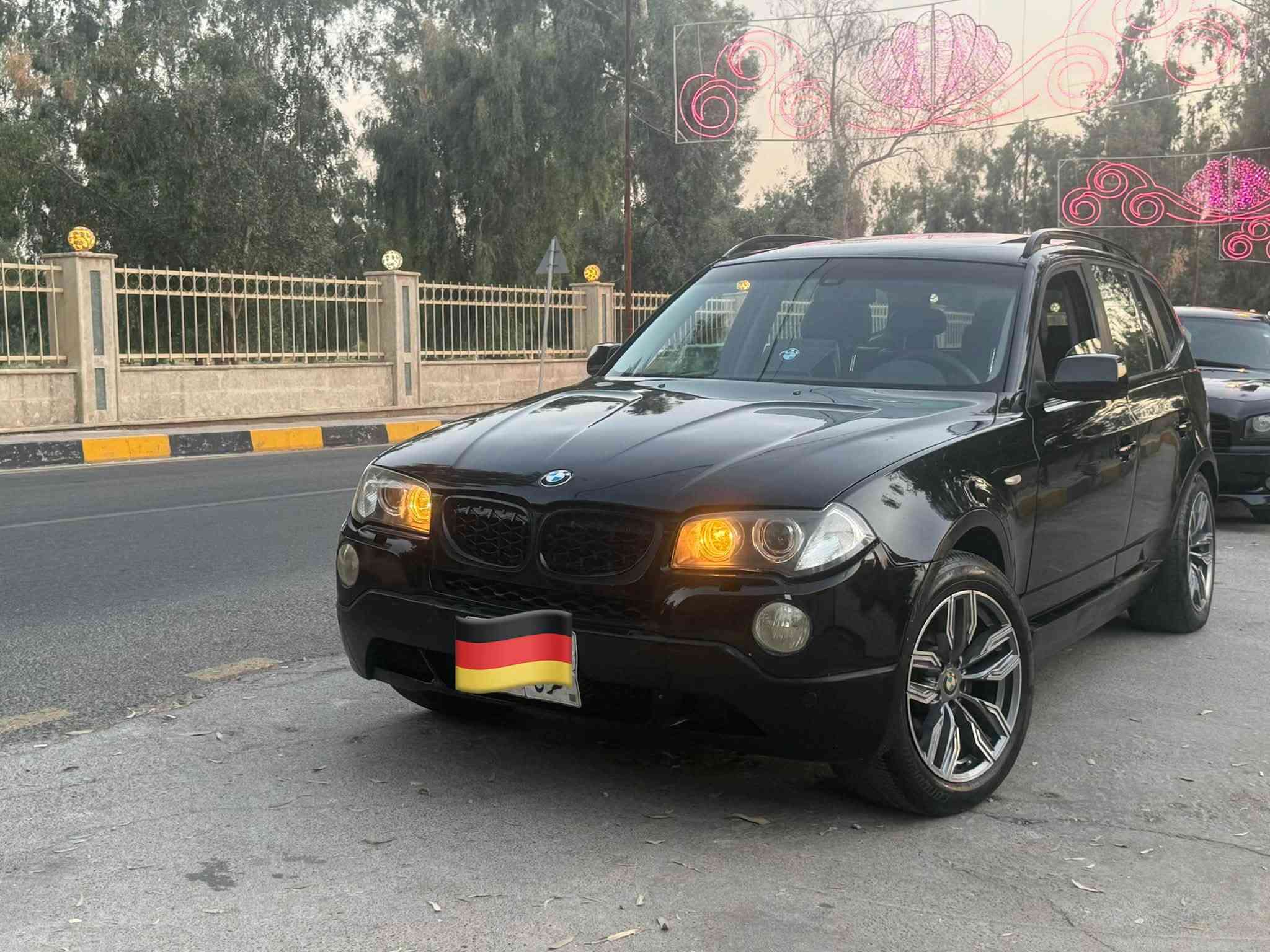 سلام عليكم بيم X3فول فول بانورامه موديل 2008سياره حيل جديده رقم شمالي شرط التحويل سعر متوازي على البيع 63$وبيها مجال مكاني موصل ***********واتساب
