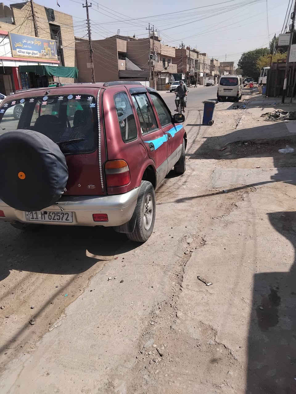 اخوان سلام عليكم كيا سبورتج موديل 2000....السعر 38ورقه وببها مجال بغداد انكليزي سنويه وهزه جدد فور ويل شغال كيراوتماتيك مكينه بلاديه ٢٠٠٠ مسكر تبريد شغال سياره بلاديه قماره وبنيد والجنطه بلاد رش صفاح فقط بدون ضربه قويه مكينه وكير خيرمن الله باتري جديد صدرها تعبان فقط كهربائيات فول كلها شغاله بس طوافه البانزين موزينه زتلباقي كله شغال سنتر لوك جام اشاير لايت فول  بغداد العبيدي  واتساب *********** ومصورها مقطع فديو بي كل التفاصيل راسنلي واتساب ادزه الك
