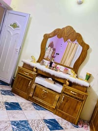 غرفه للبيع جديده ما بيهه ولا خدش سعرها مليون ٢٠٠ وبيهه مجال 0770856888...